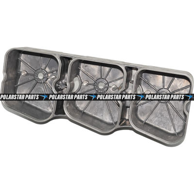 Penutup Ruang Katup Mesin Diesel S6D102 6738-11-8111 Komatsu PC200-6 PC200-7